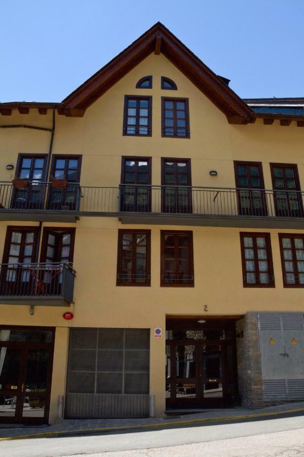 Cau D Aneu Duplex En El Centro D Esterri D Aneu Esterri D'Aneu Bagian luar foto